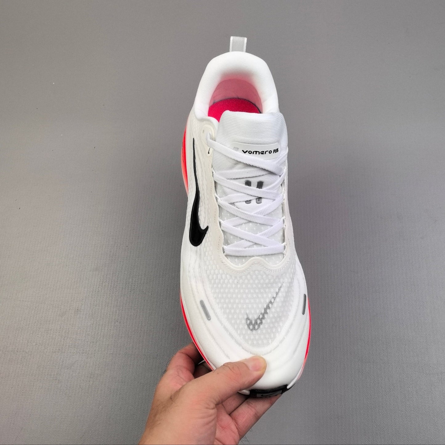 Nike VOMERO Plus RUN - flashshop